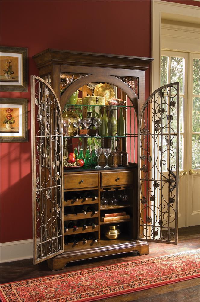 Pulaski outlet bar cabinet
